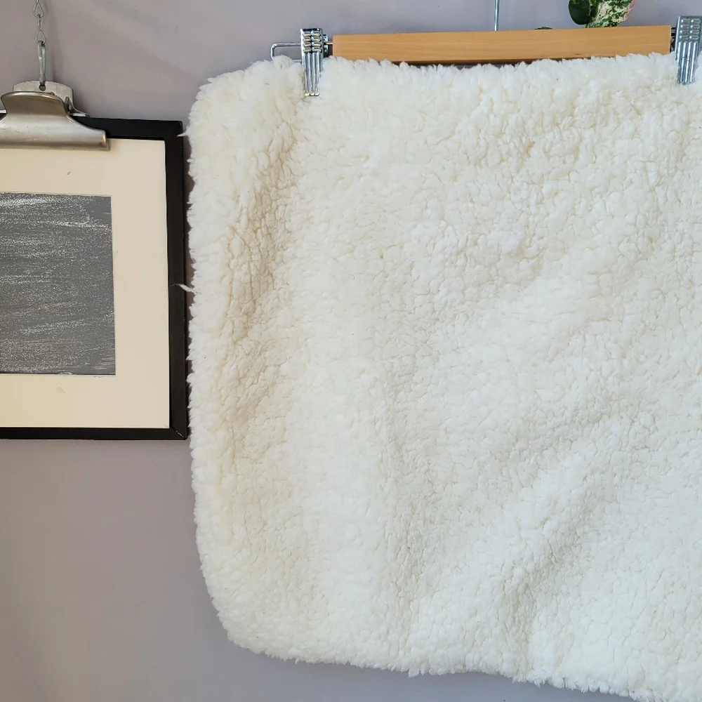 Pottery Barn  Patchwork Sweater Cable Knit Pillow Cover Gray Cream‎ 18